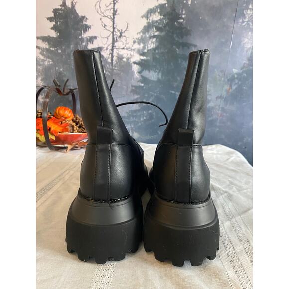 OSOS Women’s Size 10 Black Platform Combat Boots Chunky Lug Sole Lace-Up zip - Picture 7 of 8